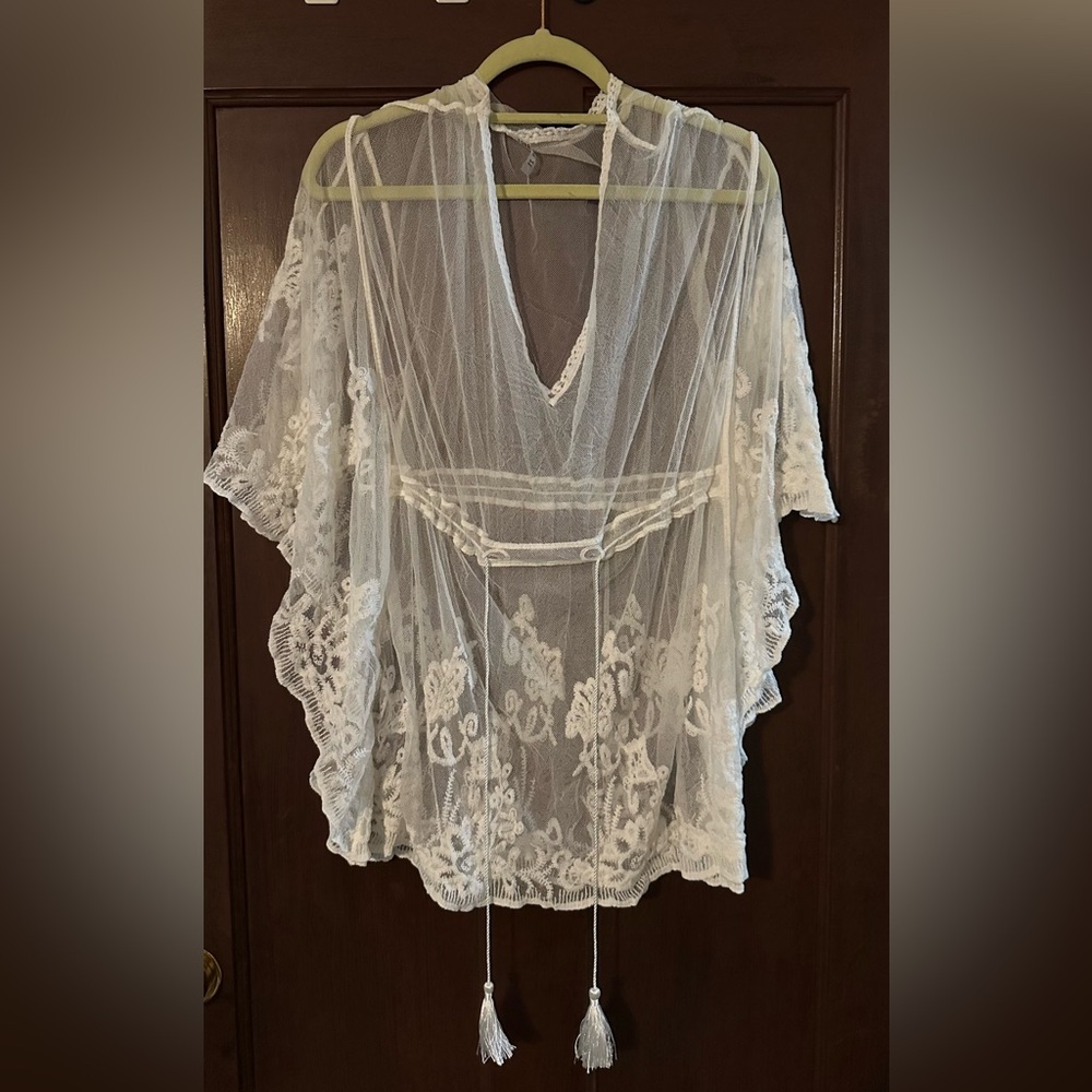 Forever 21 White Lace Swim Coverup